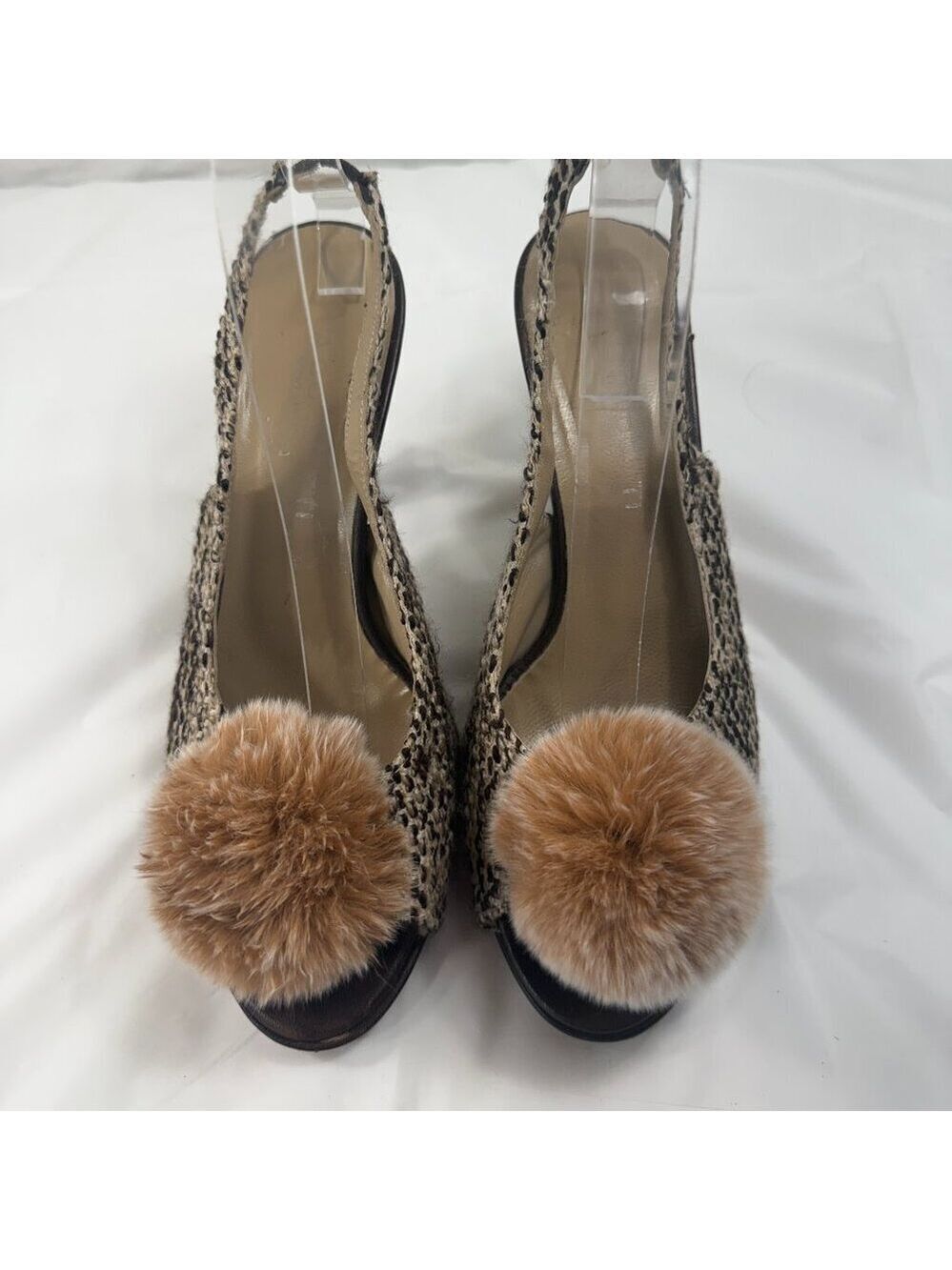 Via Condotti tweed heels with pom poms size 8